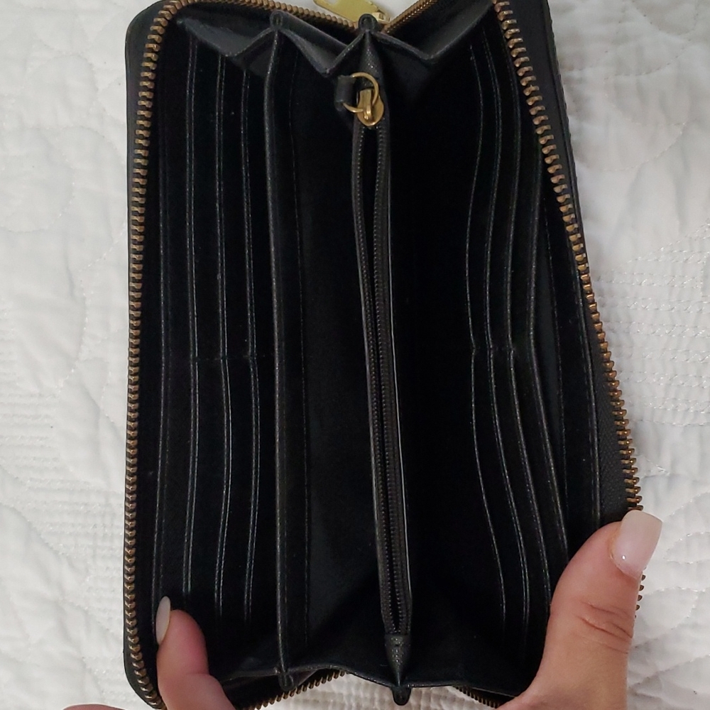 Pre-owned wallet - Picture 4 of 4